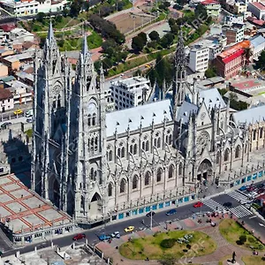  Apartamento Departamento Junto A La Basílica Voto Nacional - Ecuador