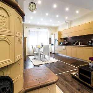 Apartman Spotlight Apartmanház